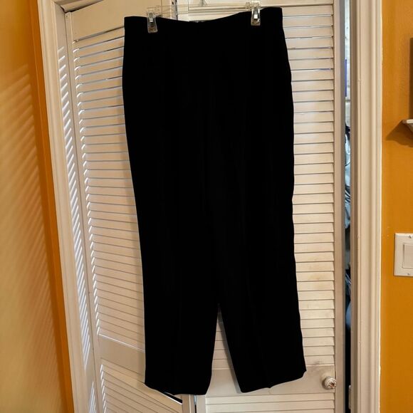Elegant Black Women's Pants - Picture 1 of 8